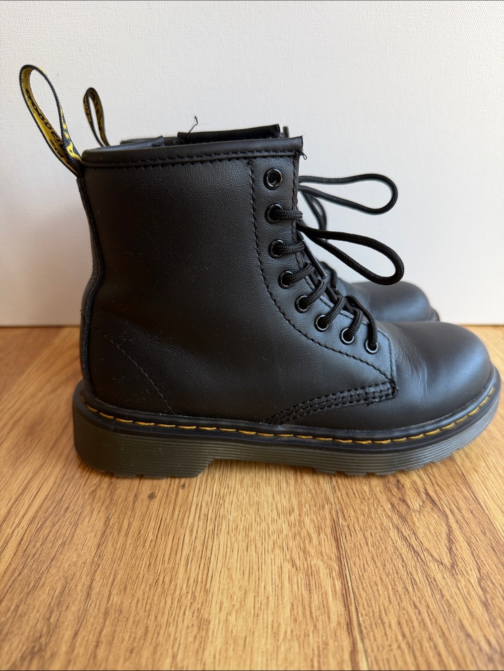 🛑SOLD-Kids Dr. Martens 1460 Softy T Leather Boot